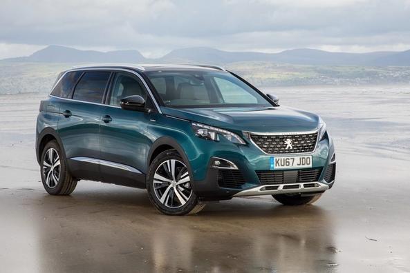 A doua generație a crossover Peugeot 5008