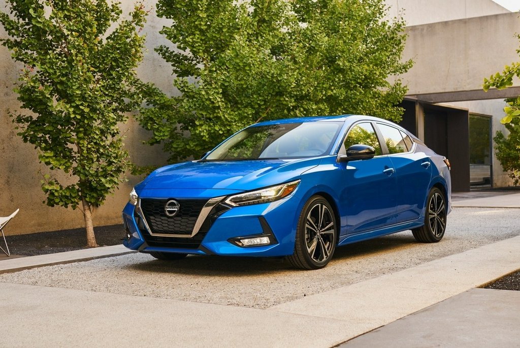 Review sedan Nissan Sentra modelul anului 2020