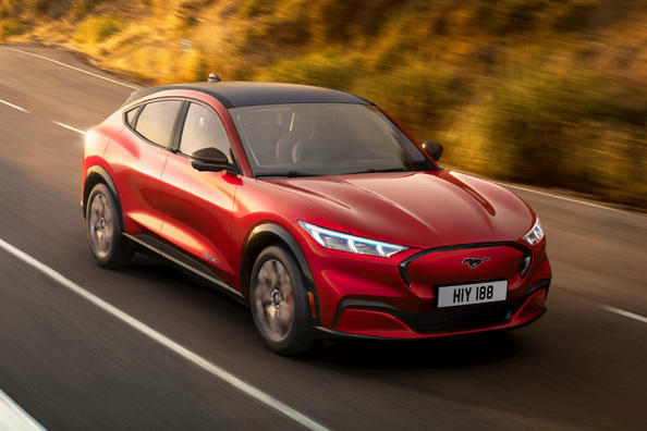 Review electric crossover Ford Mustang Mach-E