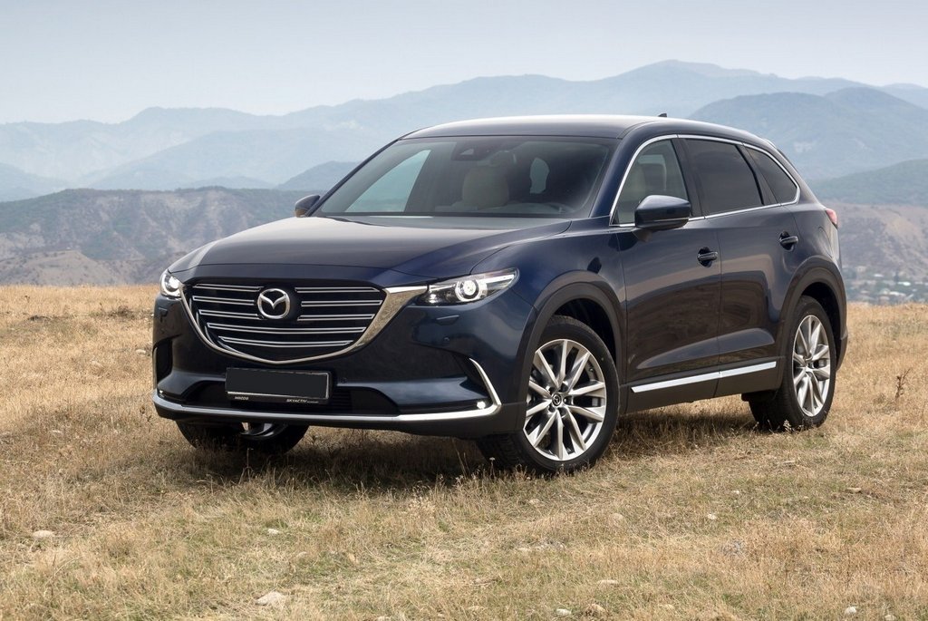 Șapte crossover Mazda CX-9 din a doua generație