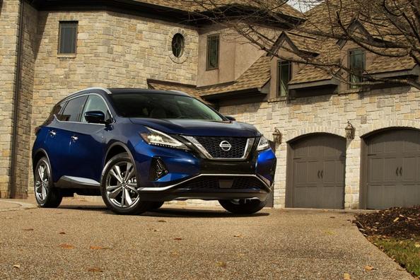 Review actualizat mijlocii crossover Nissan Murano Fotografie 1