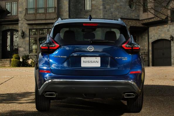 Review actualizat mijlocii crossover Nissan Murano Fotografie 4