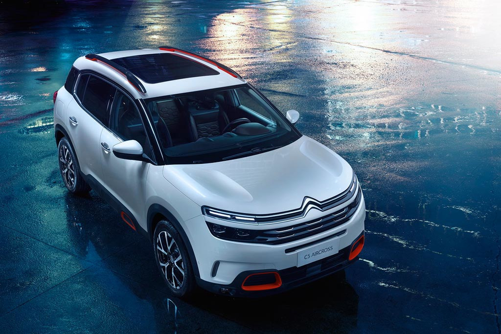 Familiarizarea cu compact crossover Citroen C5 Aircross