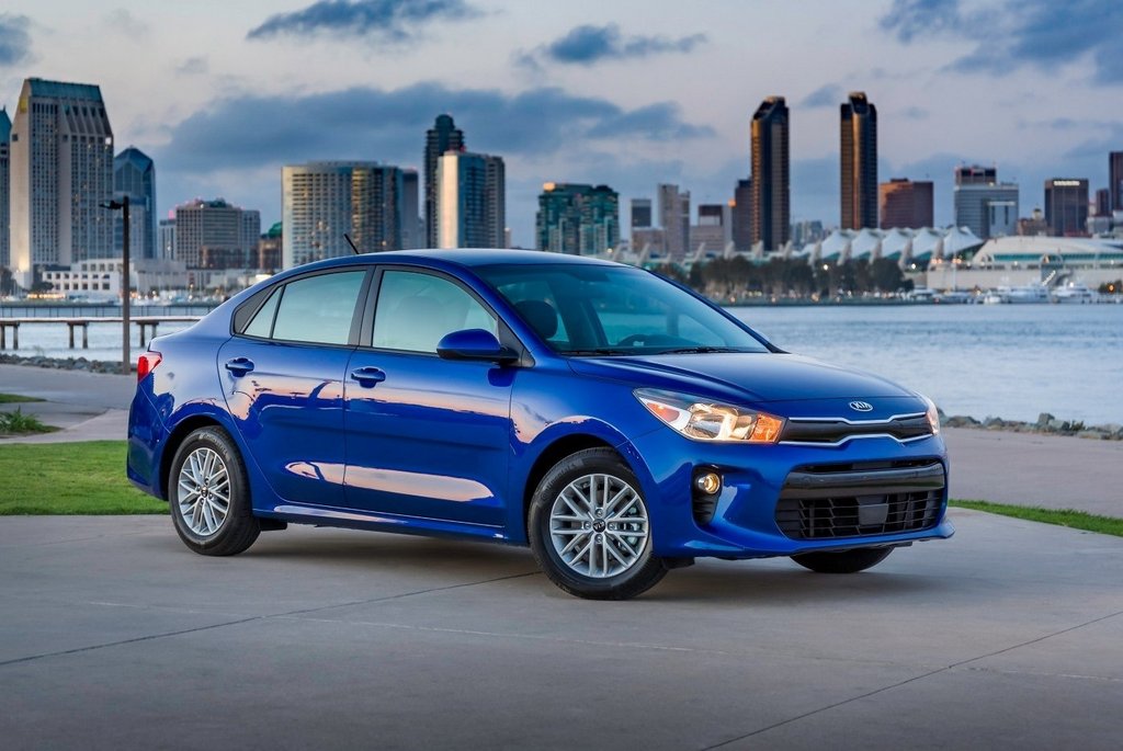 Cea de-a patra generație de sedan compact KIA Rio