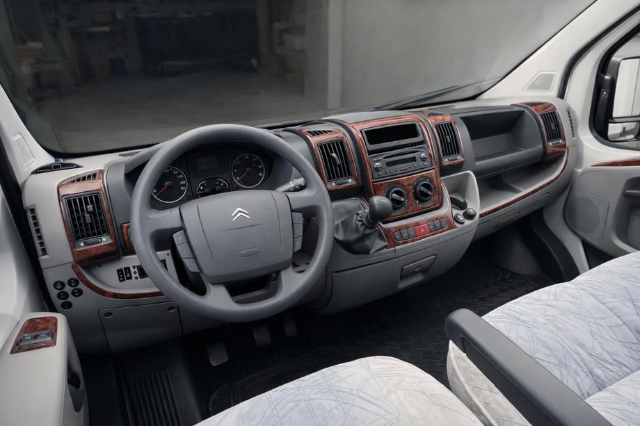Peugeot Boxer 2006-2025 Capace bord (2006-2014) Image