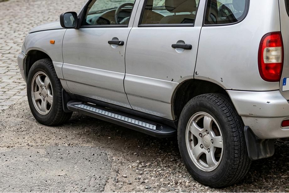 Chevrolet Niva 1998-2020 Praguri Laterale New Vision Black (2 buc, Aluminiu) Foto 1