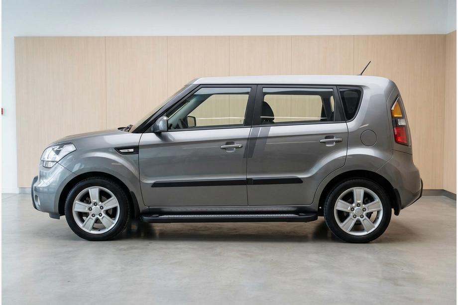 Kia Soul I 2008-2013 Praguri Laterale New Vision Black (2 buc, Aluminiu) Image