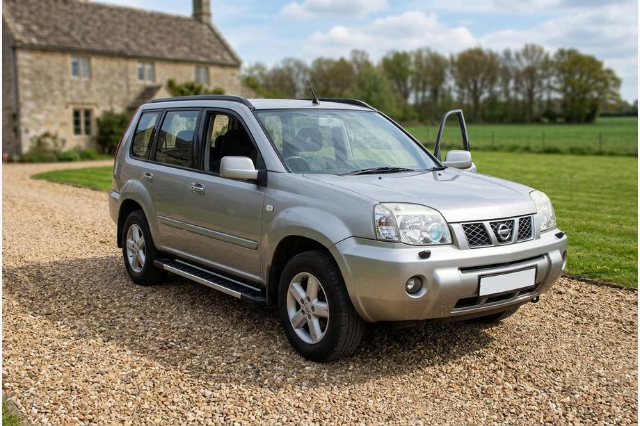 Nissan X-trail T30 2002-2007 Praguri Laterale RedLine V1 (2 buc, aluminiu) Image