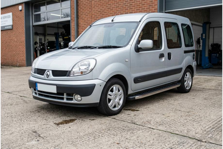 Renault Kangoo 1998-2008 Praguri Laterale BlackLine (2 buc, Aluminiu) Image