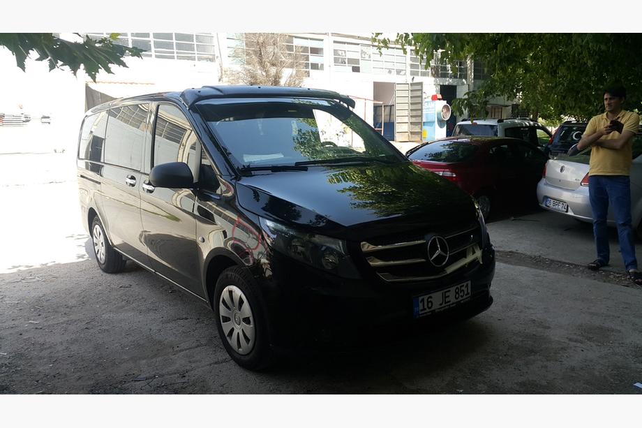 Mercedes Vito/V-class W447 2014- Viziera parbriz (negru lucios, 5mm) Foto 5