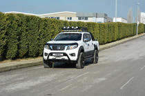 Nissan Navara/NP300 2016- Deflector capota (EuroCap) foto 4