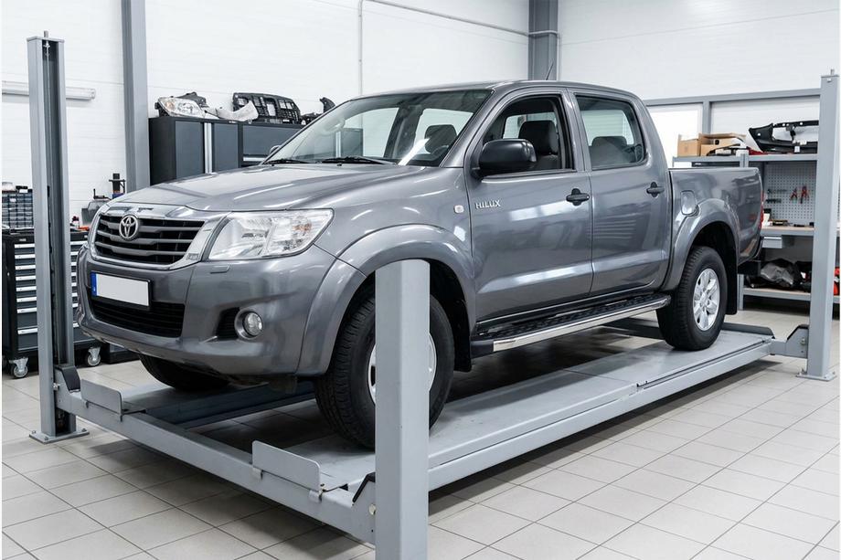 Toyota Hilux 2006-2015 Praguri Laterale BlackLine (2 buc, Aluminiu) Image
