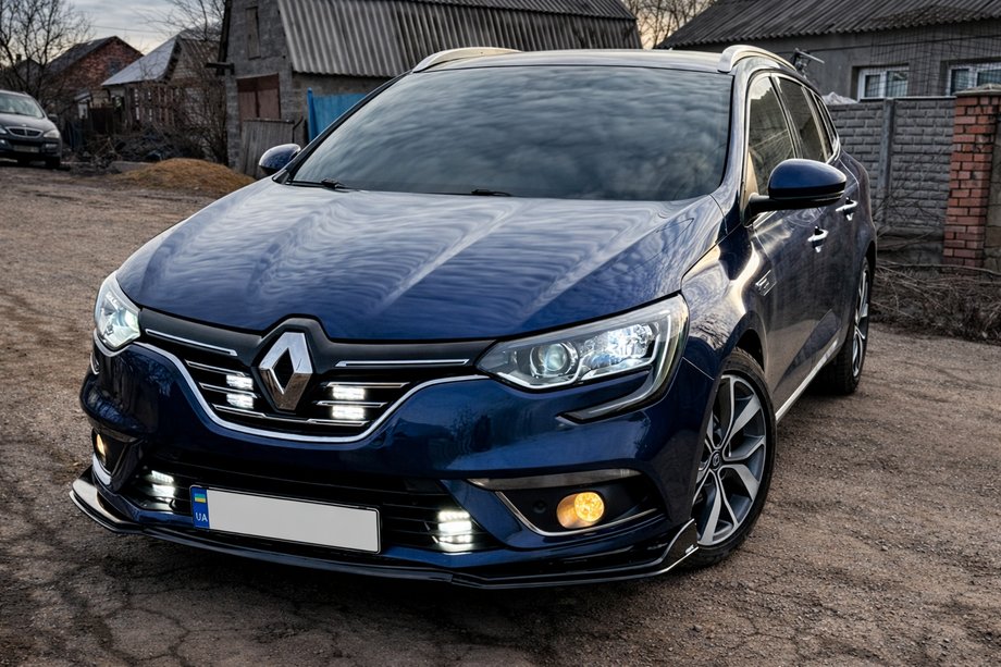 Renault Megane IV 2016-2025 Lip bara fata (negru) Image