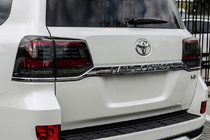Toyota Land Cruiser 200 2007-2021 Stopuri Spate 2016-2021 (Sequential Red) foto 1