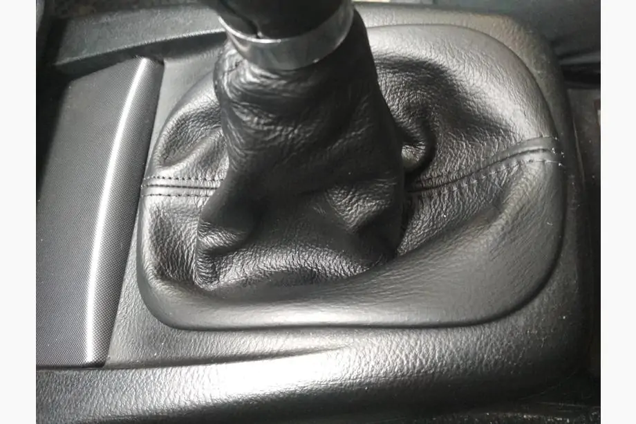 Volkswagen Passat B5 1997-2005 Husa Schimbator Piele Image
