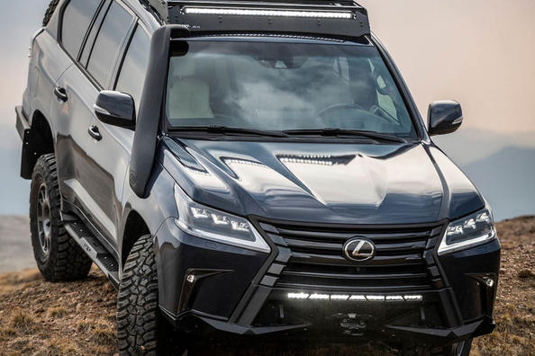 Modificare Lexus J201: doar fetele sunt în „noroi”