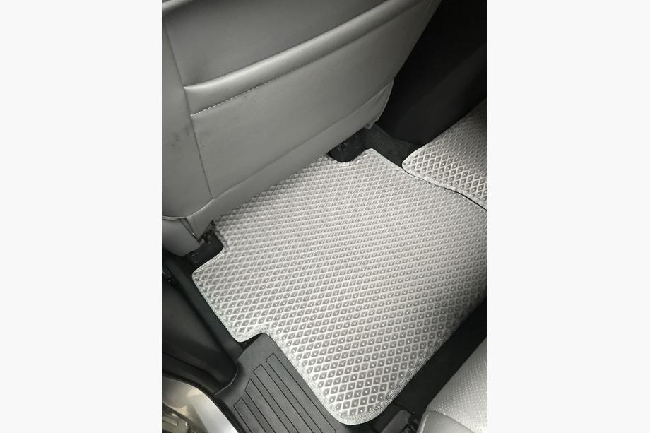 Toyota Sequoia 2007-2022 Covorase poliuretan 3 randuri (EVA, gri) Randul din mijloc - 3 locuri Foto 16