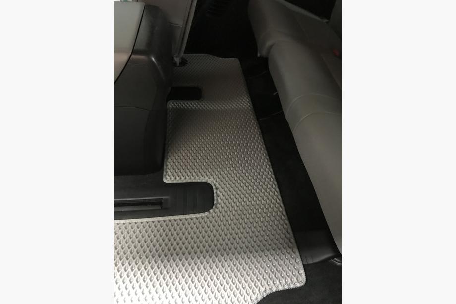 Toyota Sequoia 2007-2022 Covorase poliuretan 3 randuri (EVA, gri) Randul din mijloc - 3 locuri Foto 19