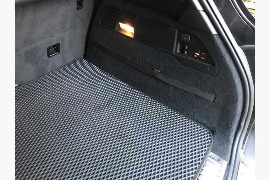 Volkswagen Touareg 2010-2018 Covoras portbagaj V2 (EVA, Negru) Foto 4