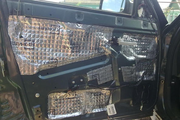 Fă-te-singur Lada Priora izolarea fonică a ușii