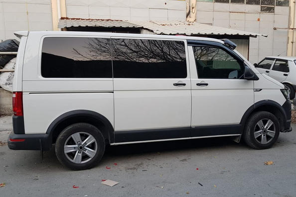 Turnuri de uși Volkswagen T5