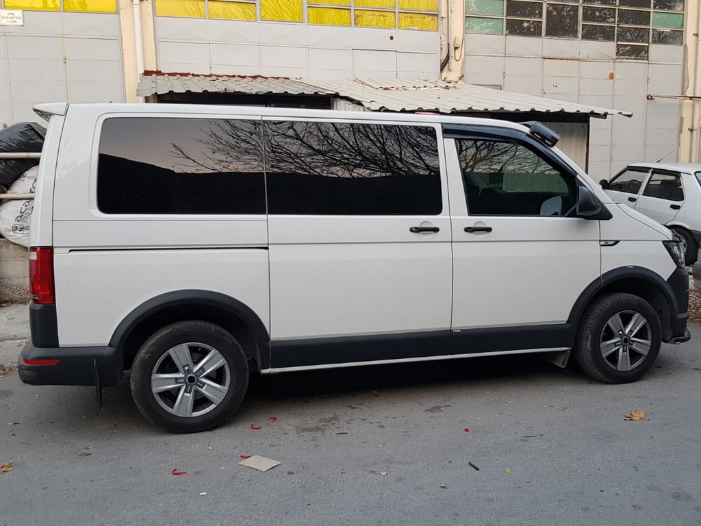 Turnuri de uși Volkswagen T5