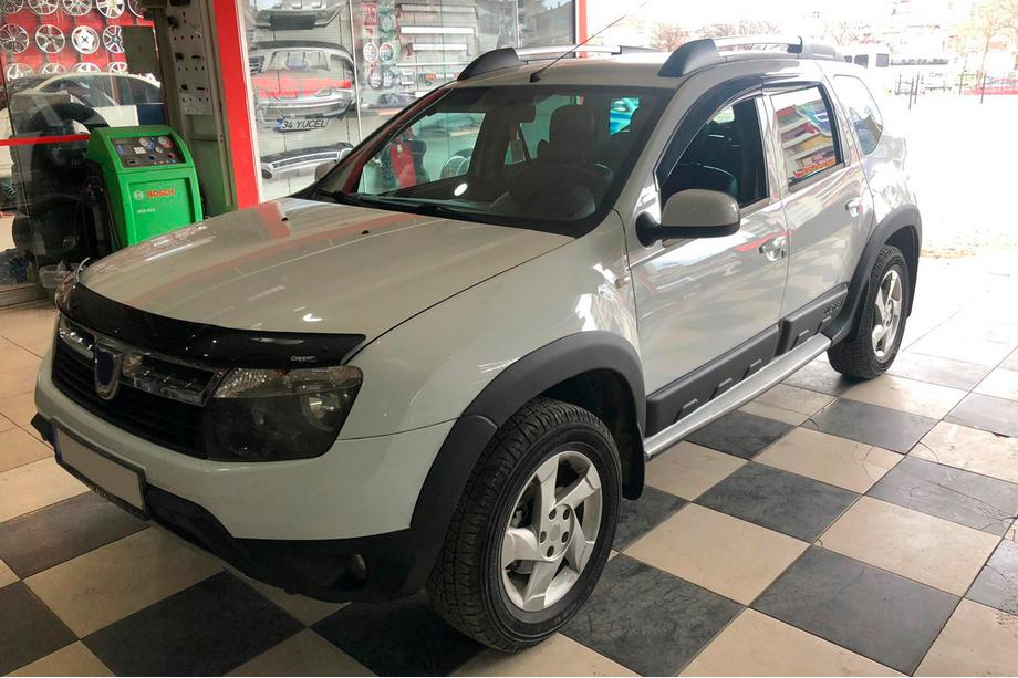 Dacia Duster 2008-2018 Extensii aripi netede (8 buc, plastic) Foto 9