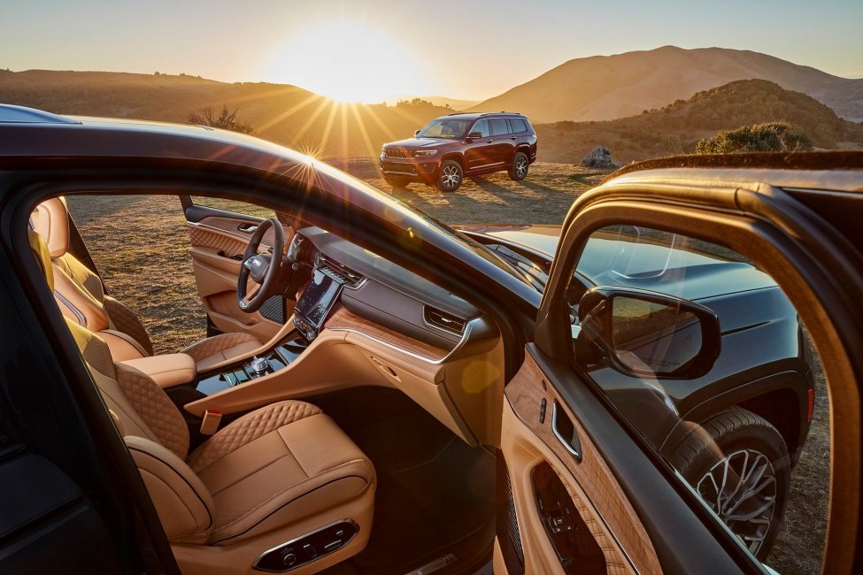 2021 Jeep Grand Cherokee dezvăluit