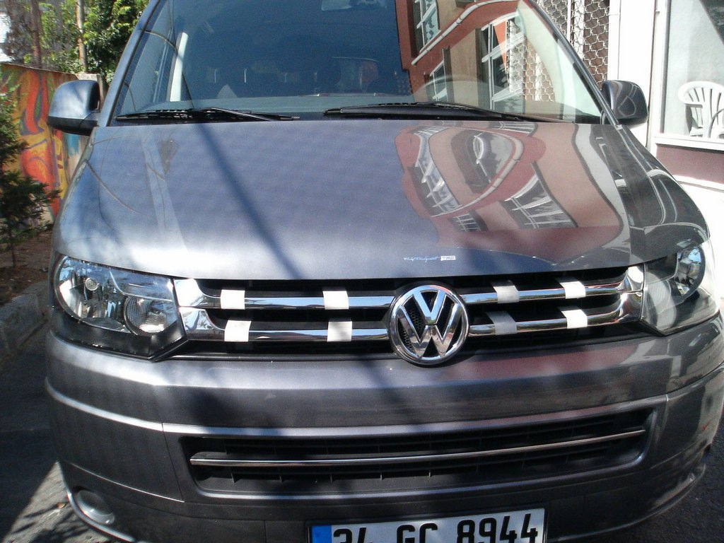 Suprapunere pentru un grătar de radiator Volkswagen T5