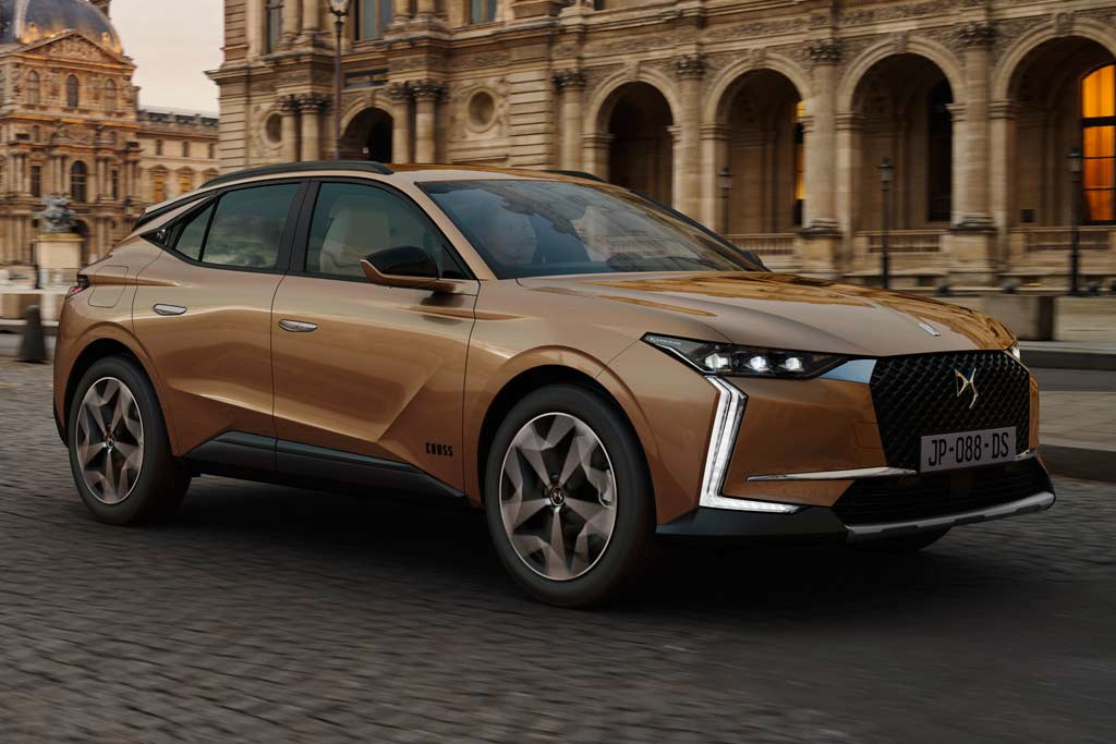 DS 4 hatchback premium: nouă generație prezentată