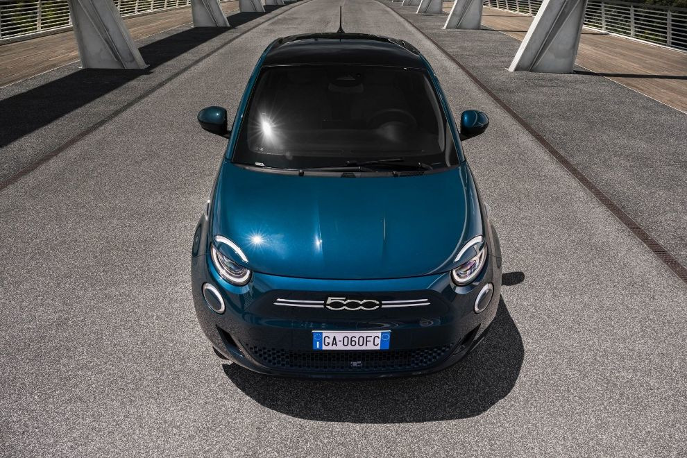 Fiat 500e subcompact electric hatchback review