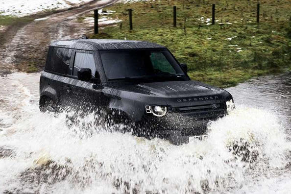SUV-ul Land Rover Defender primește un motor de 520 de cai putere Fotografie 1