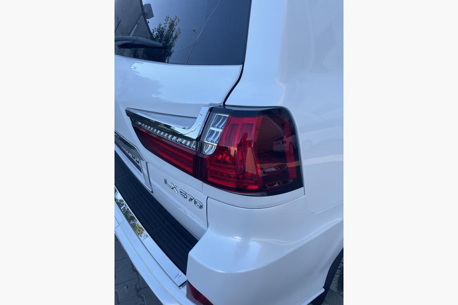 Lexus LX570/450d 2008-2022 Kit conversie facelift de la model 2008-2016 la TRD Sport (2021+) Foto 11
