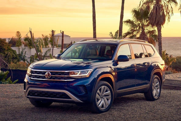 Actualizat Volkswagen Atlas crossover cu șapte locuri