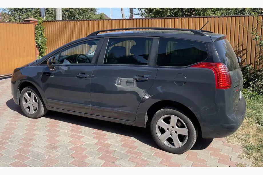 Peugeot 5008 2009-2016 Bare longitudinale OmsaLine Solid (2 buc, negre) Image