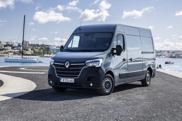 Revizuire a furgonetei Renault Master actualizate