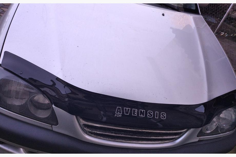 Toyota Avensis 1998-2003 Deflector capota (VIP) Image