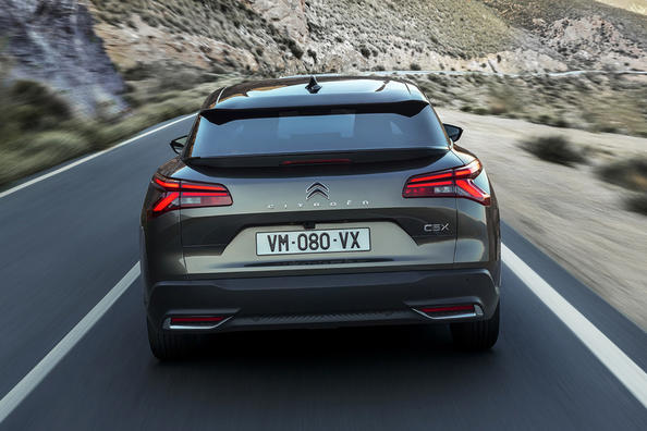 Noua generație Citroen C5 X crossover liftback Fotografie 6