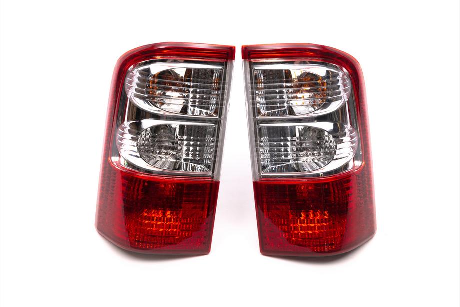 Nissan Patrol Y61 1997-2011 Stopuri spate Depo (1998-2004, 2 buc) Foto 3