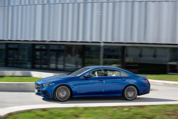 Sedan coupe cu tracțiune integrală Mercedes-Benz Clasa CLS Fotografie 6