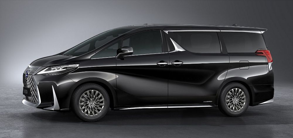 Recenzie minivan premium Lexus LM