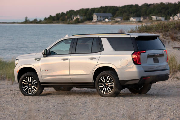 GMC Yukon Big Eight-Seat SUV Review Fotografie 3