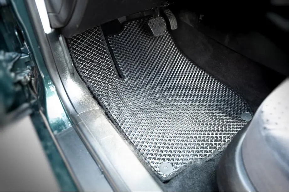 Volkswagen Golf 4 1997-2006 Covorase EVA (negre) Image