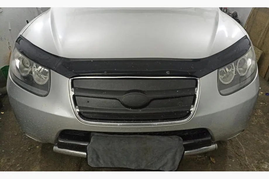 Hyundai Santa Fe 2 2006-2012 Grila iarna 2005-2010 (superioara) Image