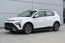 Hyundai Bayon 2021- Praguri Laterale Bosphore Black (2 buc, Aluminiu) foto 1