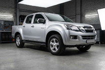 Isuzu D-Max 2011-2019 Praguri Laterale Bosphore Black (2 buc, Aluminiu) foto 1