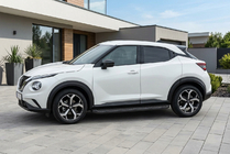 Nissan Juke 2020- Praguri Laterale Tayga Black (2 buc, Aluminiu) foto 1