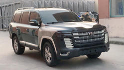 Toyota Land Cruiser 200 2007-2021 Kit restyling catre LC 300 High-Line (V1) foto 2