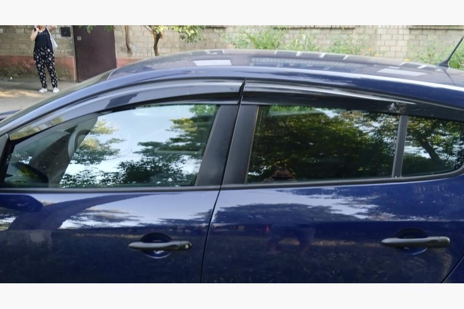 Renault Megane III 2009-2016 Deflectoare Geamuri HB (4 buc, Sunplex Sport) Foto 8