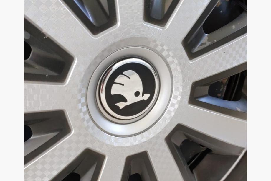 Skoda Stickere pentru capace centrale janta 54mm (4buc) Image